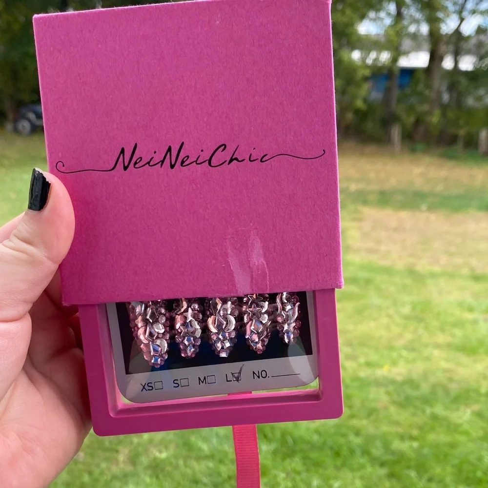 Pink Rhinestone Press-On Nails - Picture 2 of 4